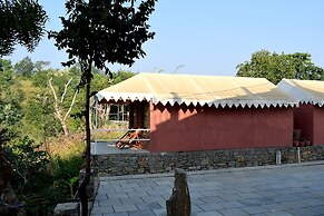 The Sky Imperial Jungle Camp Resort