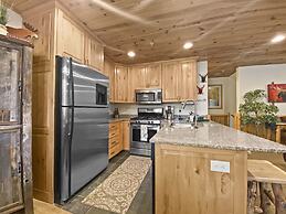Timberwolf Lodge 6 2 Bedroom Cabin by RedAwning