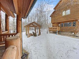 Timberwolf Lodge 6 2 Bedroom Cabin by RedAwning