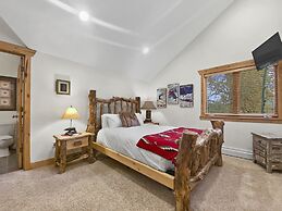 Timberwolf Lodge 6 2 Bedroom Cabin by RedAwning