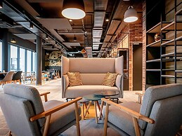 Ibis Styles Valenciennes Petite Foret
