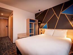 Ibis Styles Valenciennes Petite Foret