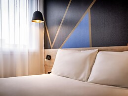 Ibis Styles Valenciennes Petite Foret