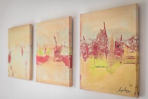 Relaxing Koukaki Apartment by CloudKeys