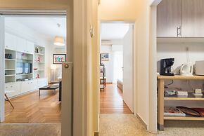 Relaxing Koukaki Apartment by CloudKeys