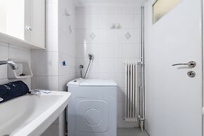 Relaxing Koukaki Apartment by CloudKeys