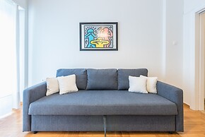 Relaxing Koukaki Apartment by CloudKeys