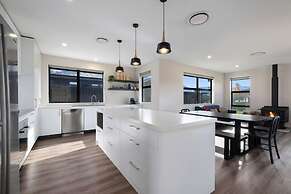 Sapphire Spring Rise