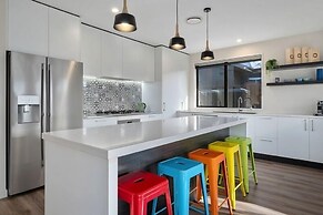 Sapphire Spring Rise