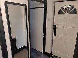 Riverside Park Penthouse Apartment In St Neots