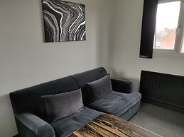 Riverside Park Penthouse Apartment In St Neots