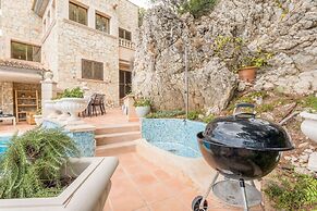With Panoramic Views On The Sea - Villa Cala Llamp