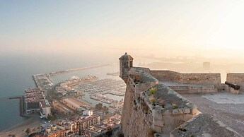 Exceptional Fully Refurbished 1 bed Apartment