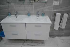 Exceptional Fully Refurbished 1 bed Apartment