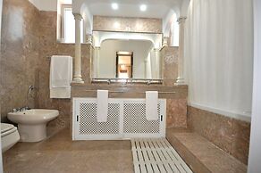 Spacious Retreat With Prime Location, Private Pool, Snooker, Free AC &