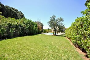A Stylish Villa With a Private Pool, Short Drive From the Centre, Free
