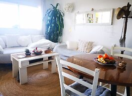 Bolonia Beach Cottage