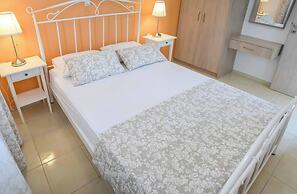 Villa George Sea View With Pool - Triopetra