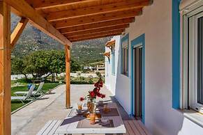 Villa George Sea View With Pool - Triopetra