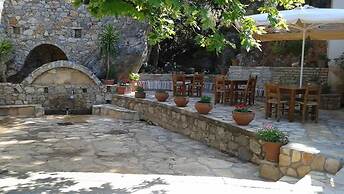 Villa George Sea View With Pool - Triopetra