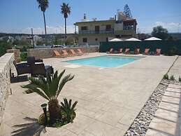 Two Three Bedroom Apt- Sea View Swimming Pool