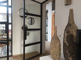 Guest House 12 People, 5 Bedrooms, Overnight or Full Rental