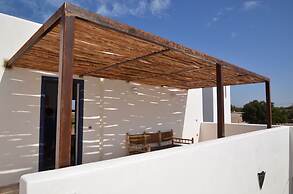 Guest House 12 People, 5 Bedrooms, Overnight or Full Rental