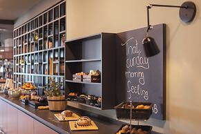 Holiday Inn - the niu, Tab Dusseldorf Main Station by IHG