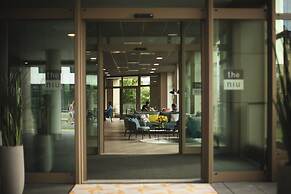 Holiday Inn - the niu, Tab Dusseldorf Main Station by IHG