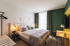 Holiday Inn - the niu, Tab Dusseldorf Main Station by IHG