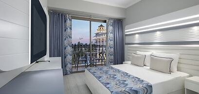 Blue Marlin Deluxe Spa & Resort - All Inclusive