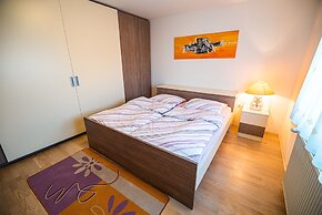 Three Bedroom Apartment Ana With hot tub