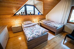 Three Bedroom Apartment Ana With hot tub