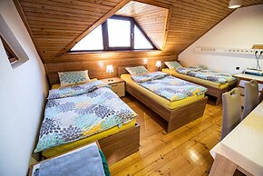 Three Bedroom Apartment Ana With hot tub