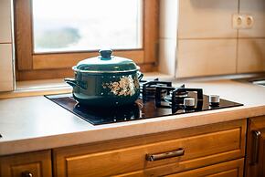 Country House Mirt