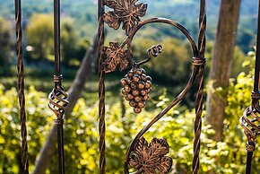 Vineyard Holiday House Kerin
