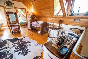 Authentic Countryside Villa With Hot tub