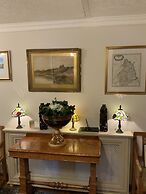 Remarkable 2-bed Cottage in Tranquil Setting