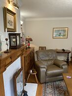 Remarkable 2-bed Cottage in Tranquil Setting