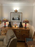 Remarkable 2-bed Cottage in Tranquil Setting