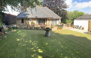 Remarkable 2-bed Cottage in Tranquil Setting