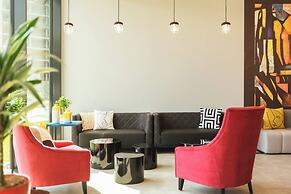 Holiday Inn - the niu, Form Stuttgart Feuerbach by IHG