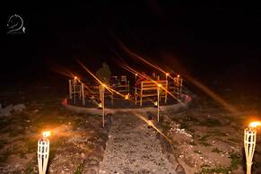 Amanya 1 -bed King Lion Tent