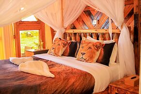 Amanya 1 -bed King Lion Tent