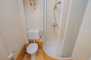 Spacious apt With big Patio,terrace&great sea View