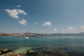 Spacious apt With big Patio,terrace&great sea View