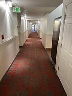 Oquirrh Mountain Inn