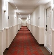 Days Inn by Wyndham Lake Point