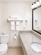 Days Inn by Wyndham Lake Point