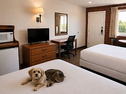 Days Inn by Wyndham Lake Point